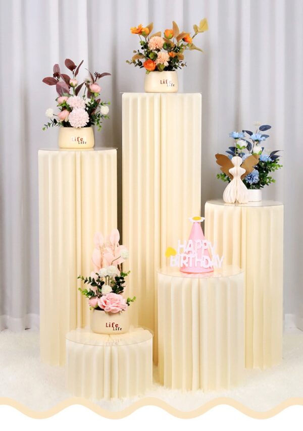 Foldable Paper Plinths - Image 2