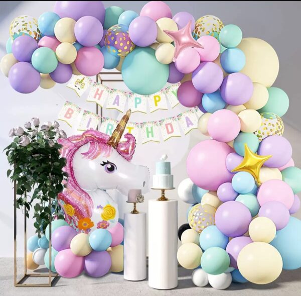 Balloon Garlands With Macaroon Colours