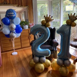 13-Balloon bouquets with lights and numbers